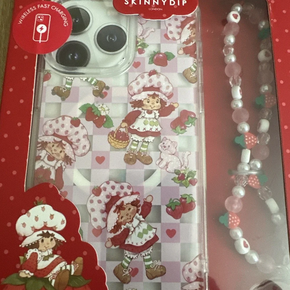 Strawberry Shortcake X Skinny Dip iPhone 13/14 Pro Max Case And‎ Phone Strap NEW